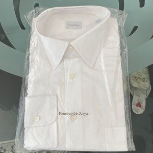 NWT. Ermenegildo Zegna white dress shirt. 41/16